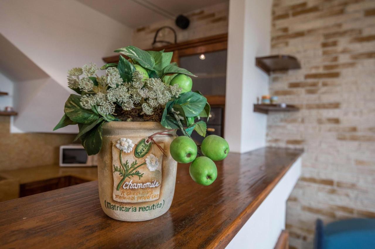 Al Agave Sotto Apartment Toscolano Maderno Bagian luar foto